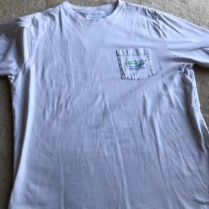 White Vineyard Vines t-shirt